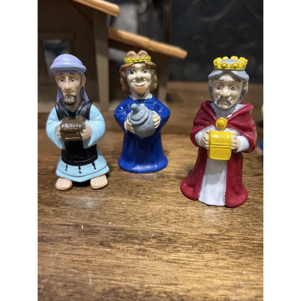 Nativity Manger Children's 19 Pieces Tales Of Glory Plastic Nativity Play Set